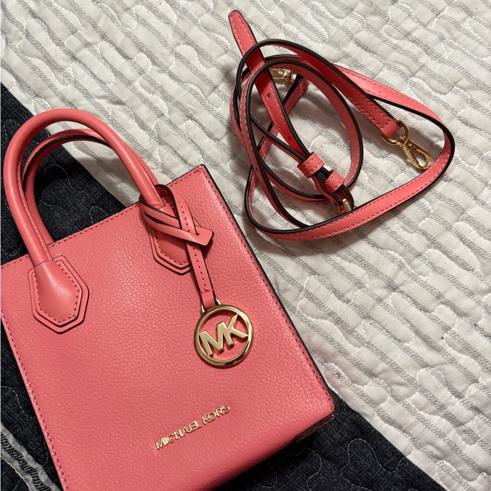 Michael Kors Pink Mini Bag with Gold Hardware - Picture 1 of 4